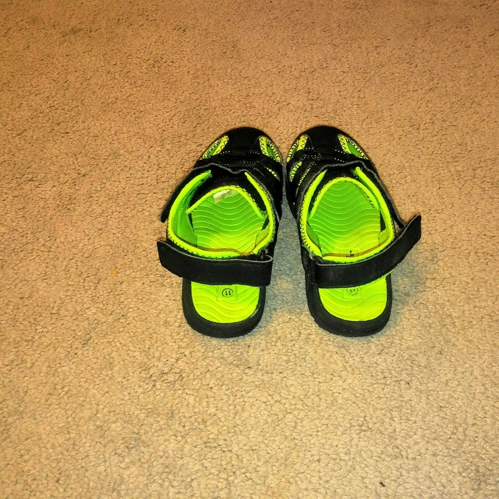 Water Shoes Rugged Outback sz 11 Neon Green/Black - Picture 2 of 5